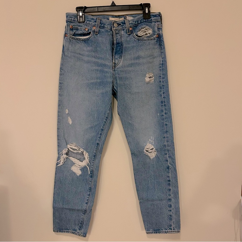 Levi's Jeans Wedgie Light Wash Blue Denim Straight Leg Button Fly Women 29 Holes